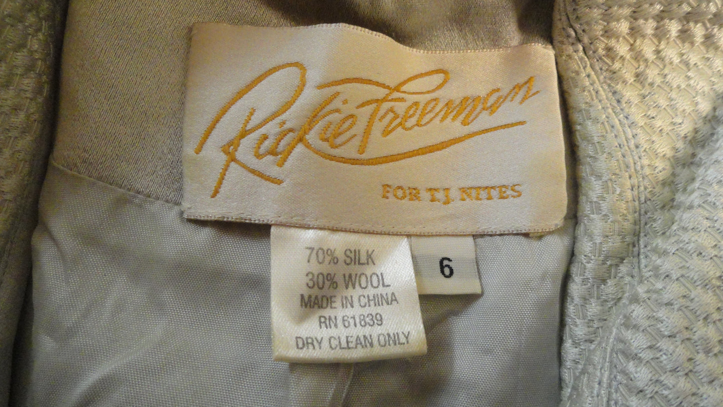 Rickie Freeman 70's Ladies Suit Light Green Size 6 SKU 000184-2