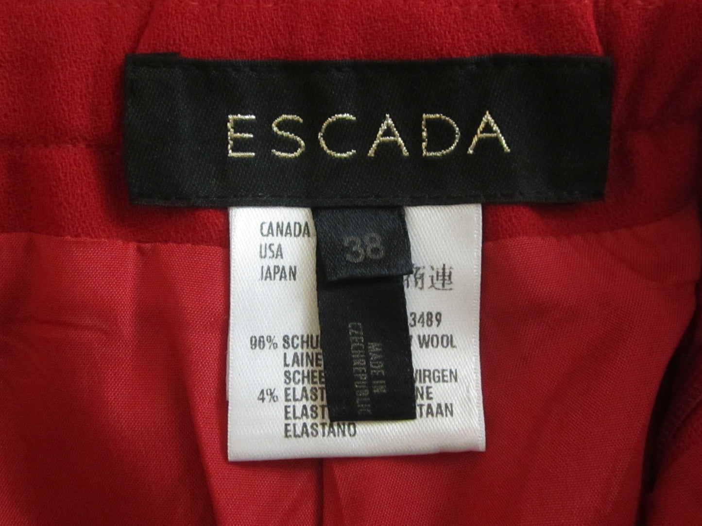 Load image into Gallery viewer, Escada 70&amp;#39;s Women&amp;#39;s Skirt Size 38 SKU 000292-3
