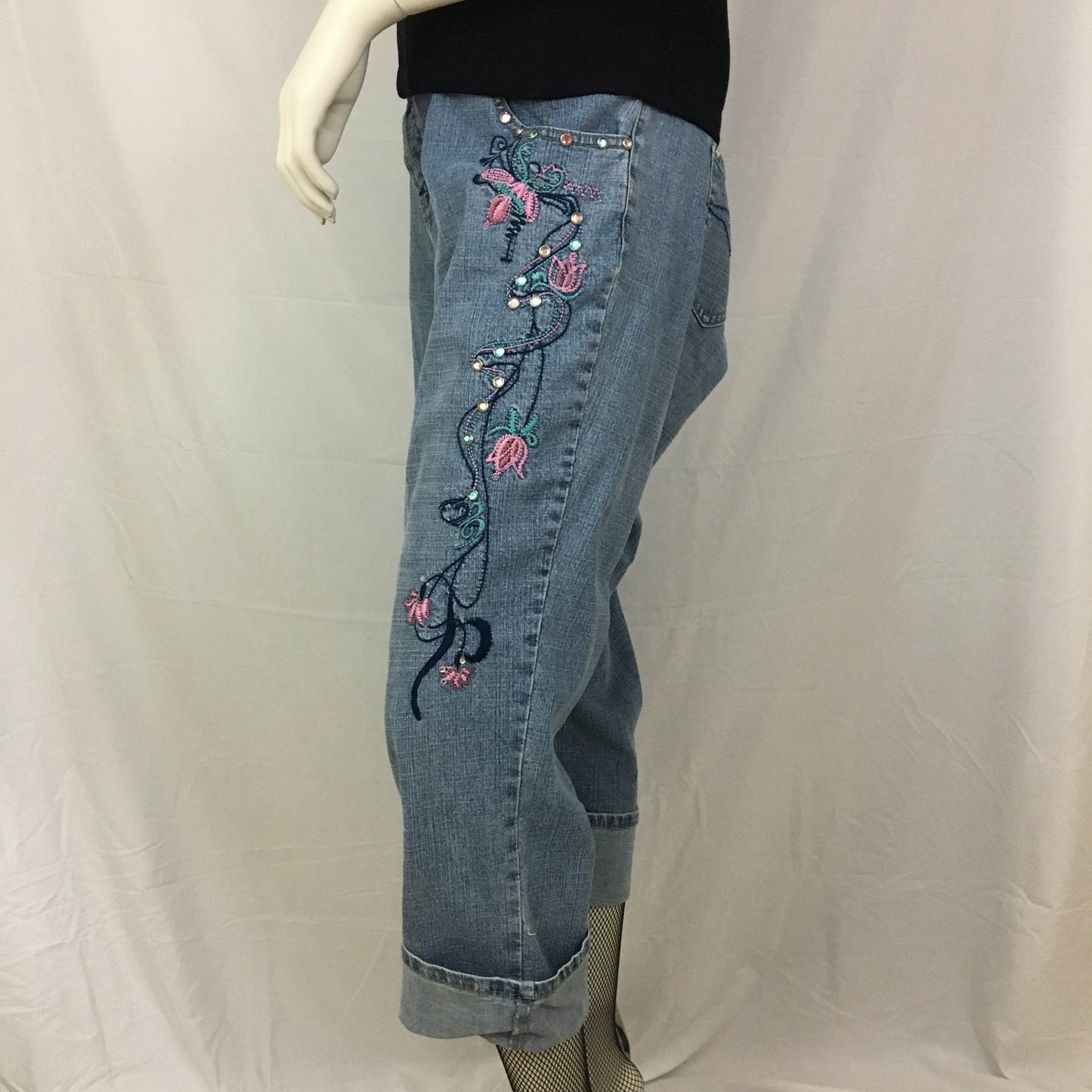 Mwah Pants Denim Cropped Embellished & Embroidered Size 16W SKU 000338-11