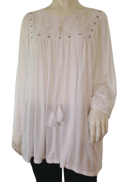 SOLD Chico's white flowing long sleeve pull-over top size 3 SKU 010000-1-4