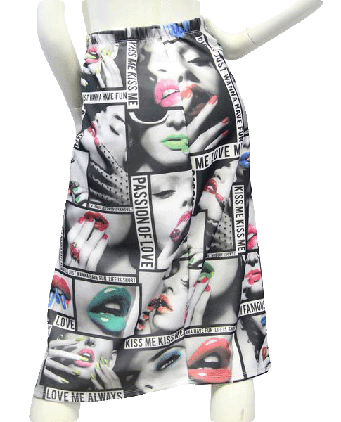 Kiss Me Graphic Print Skirt Size XL (SKU 000004)