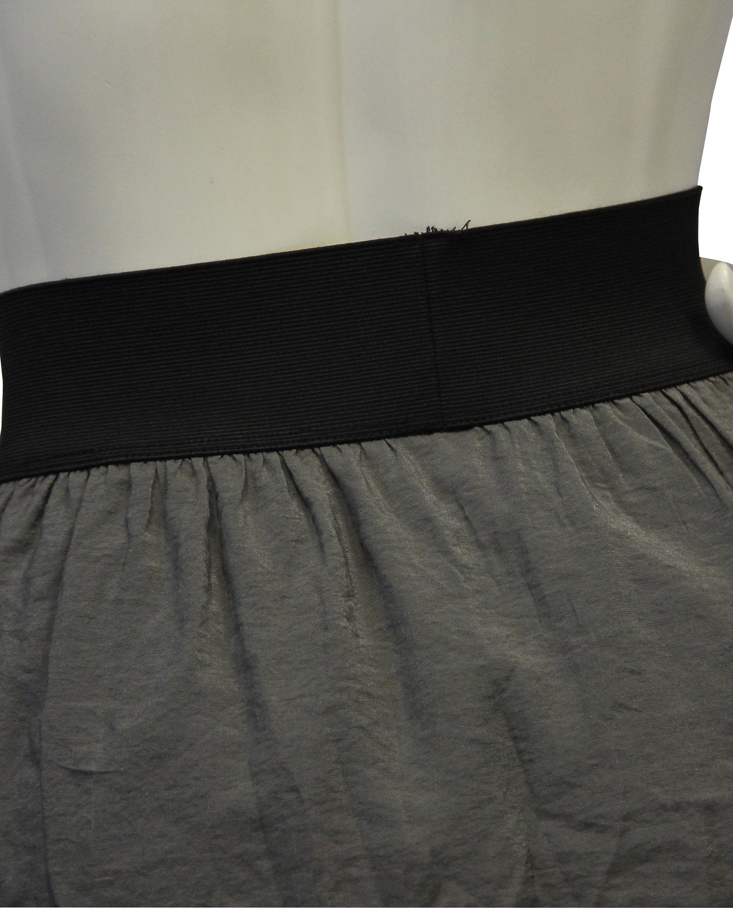 Load image into Gallery viewer, Steve Madden Gray Mini Skirt Size SM - Designers On A Dime - 4
