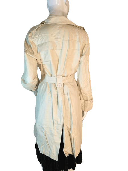 Load image into Gallery viewer, Liquid Cream Long Sleeve Trench Coat Size 8 SKU 000203

