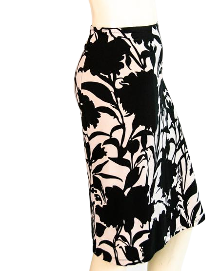 IMI Skirt Black & White Floral Pattern SKU 000294-11