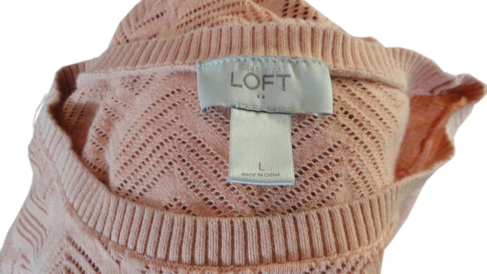Load image into Gallery viewer, Ann Taylor Loft Sweater Peach Size L SKU 000246-10
