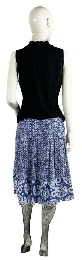 Michael Kors Skirt Blue White Patterned Size 8  SKU 000361-1