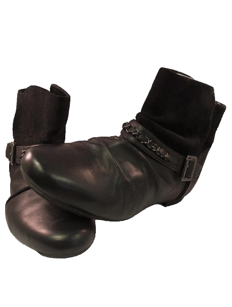 Load image into Gallery viewer, Clarks Black Booties Size 7R SKU 000098
